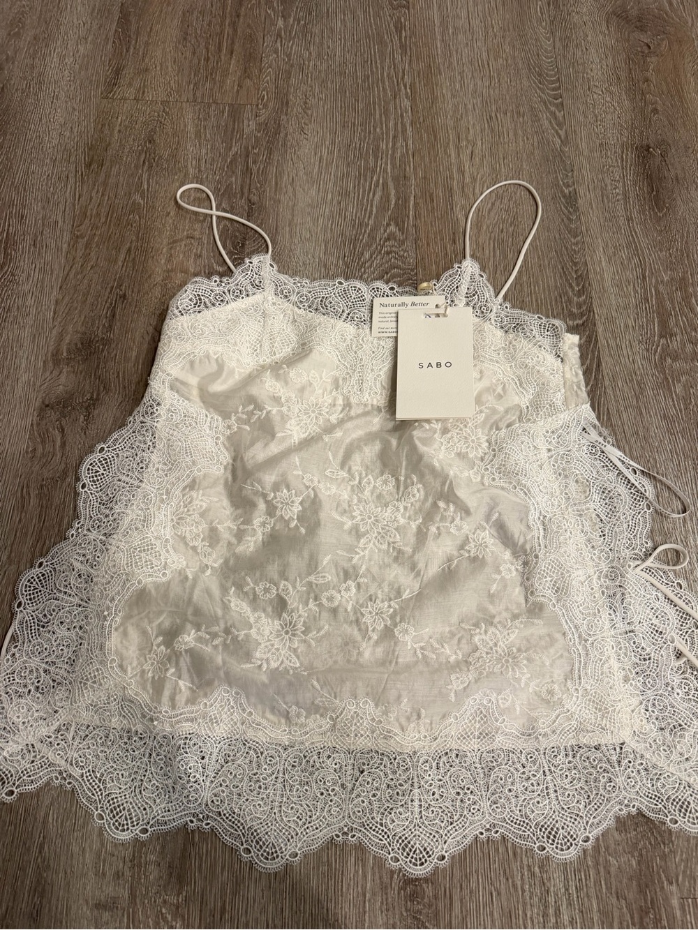 Sabo Chantilly lace top - SMALL - Picture 5 of 6